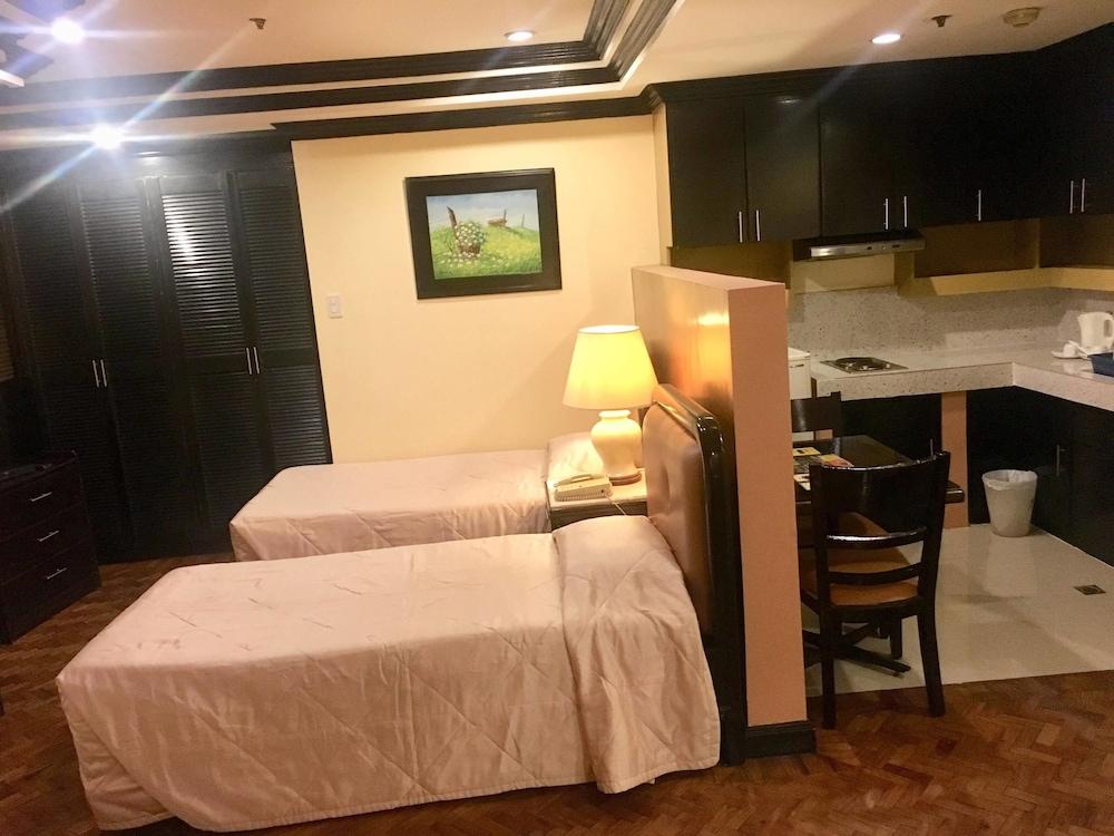 Lourdes Suites Makati City Luaran gambar