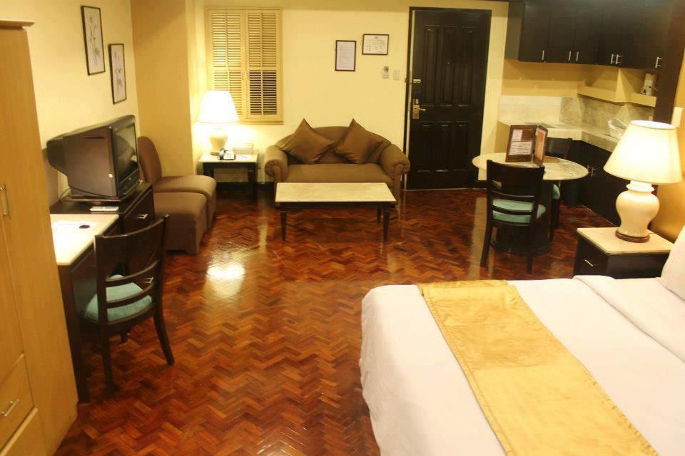 Lourdes Suites Makati City Luaran gambar