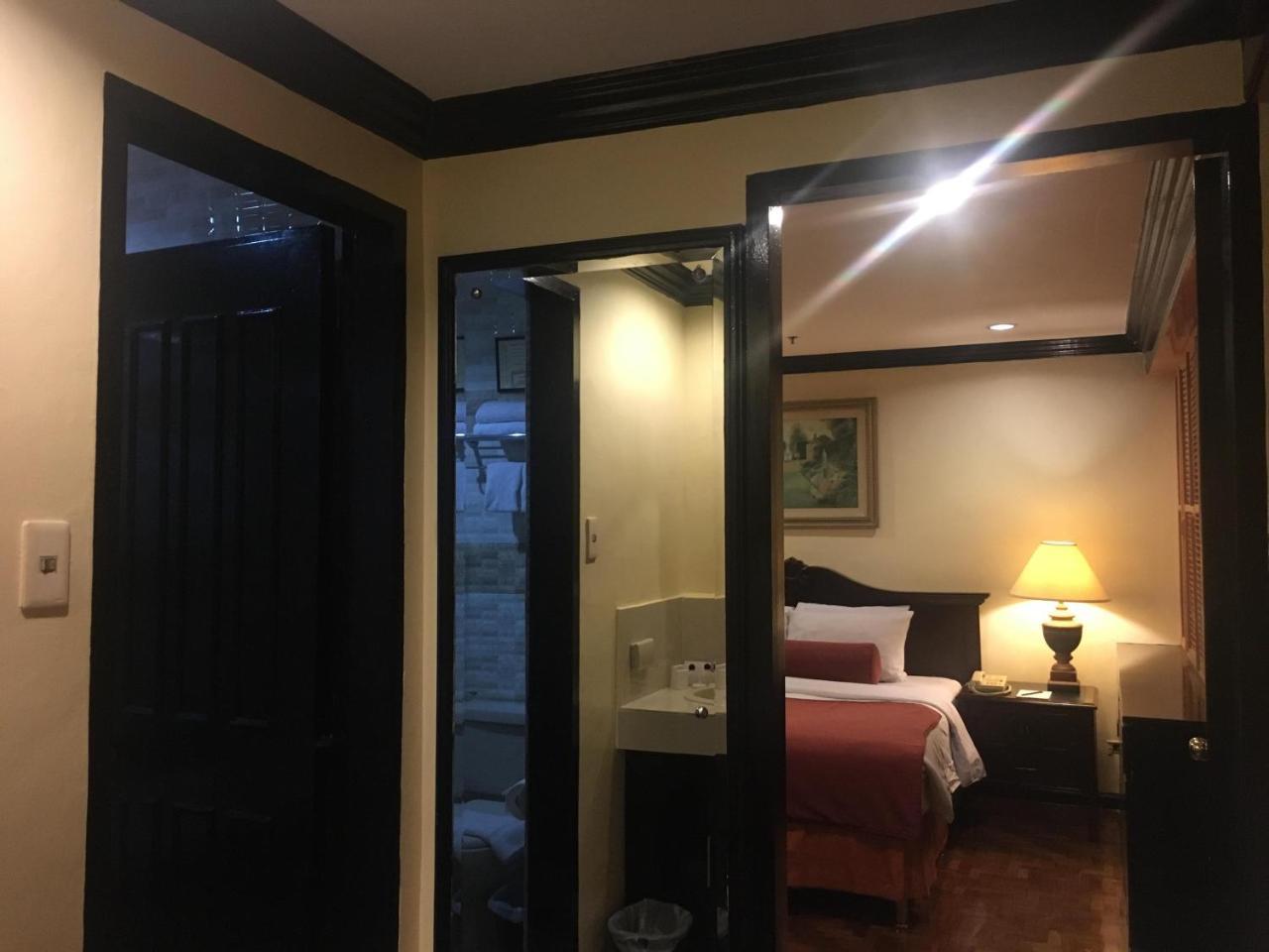 Lourdes Suites Makati City Luaran gambar