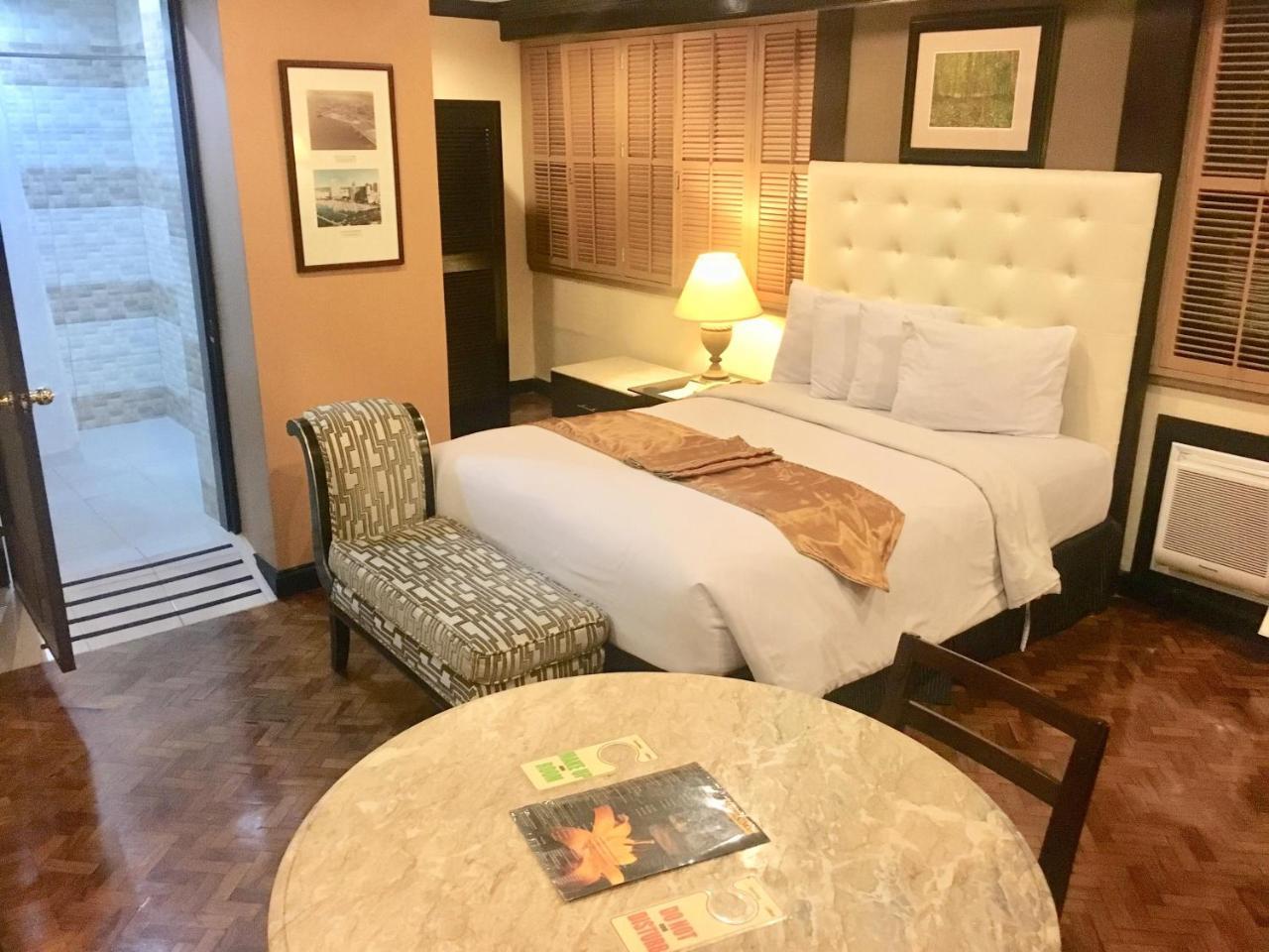 Lourdes Suites Makati City Luaran gambar