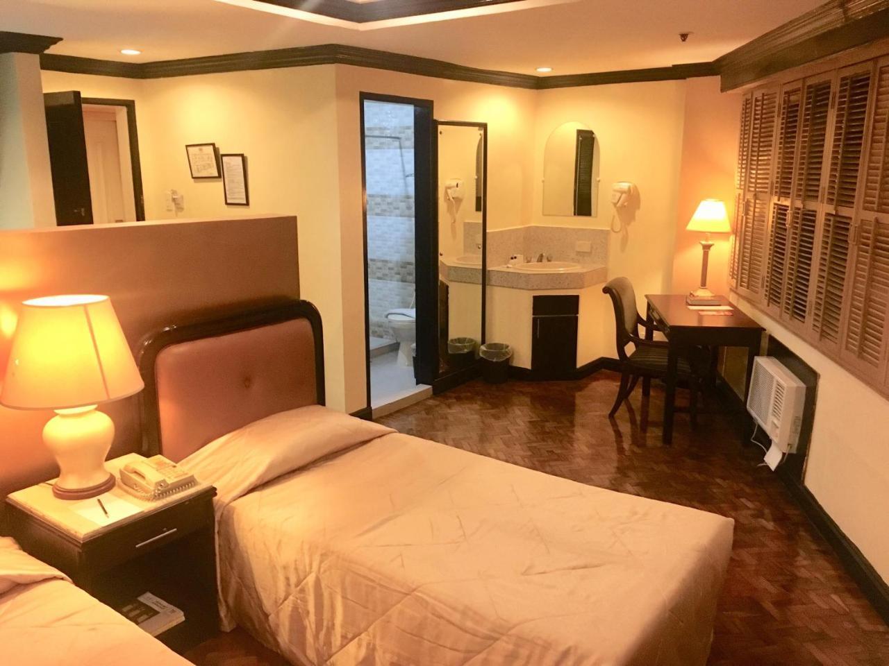 Lourdes Suites Makati City Luaran gambar