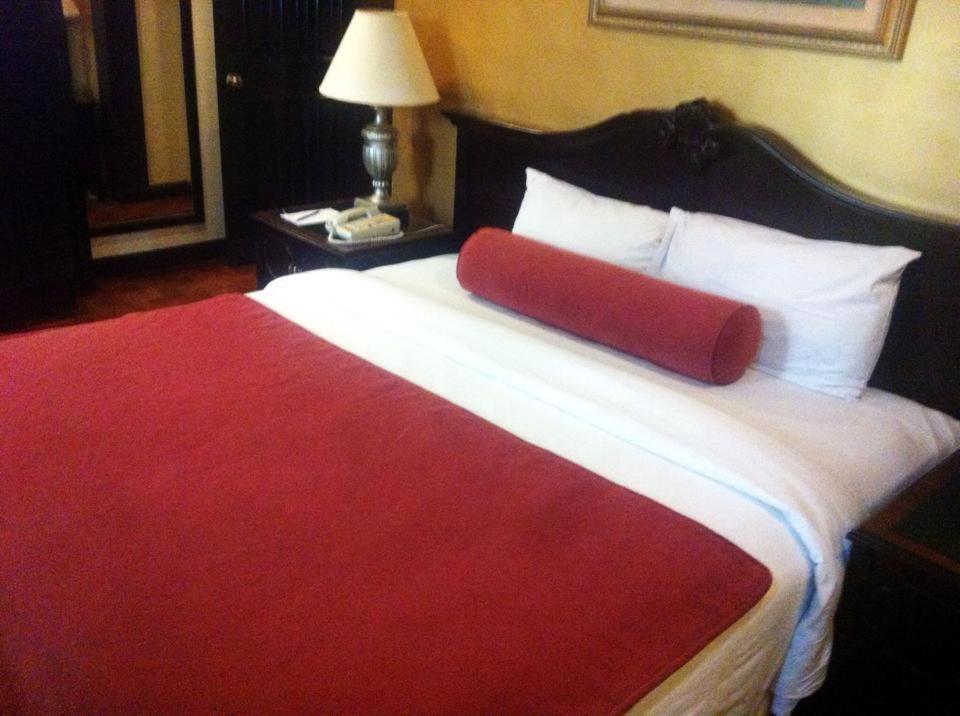 Lourdes Suites Makati City Luaran gambar